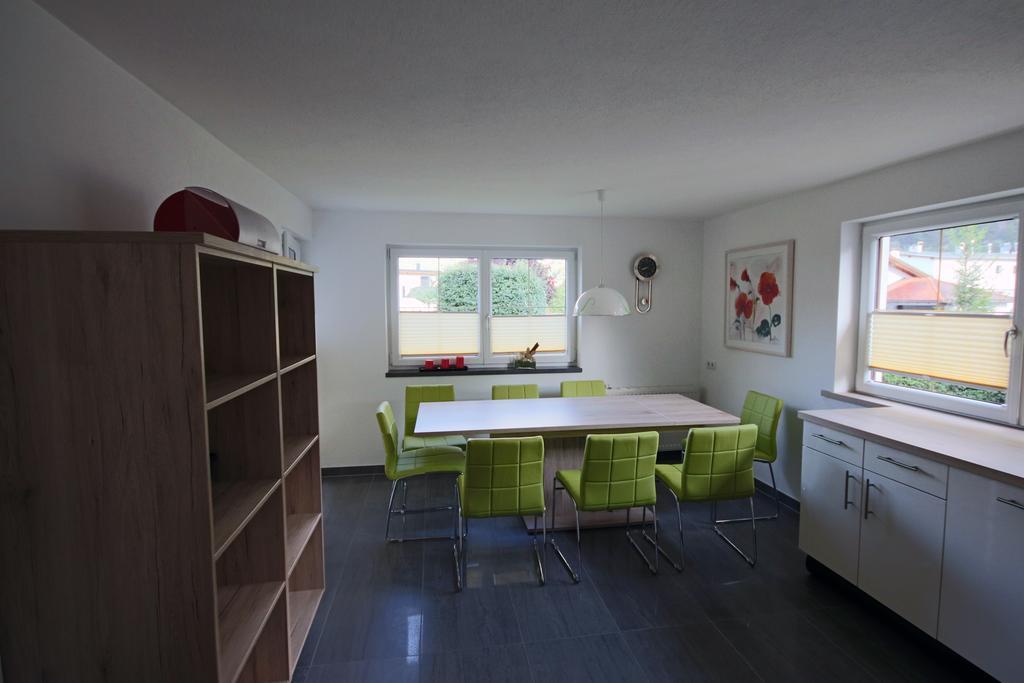Appartments Haus Hueber Pfunds Room photo